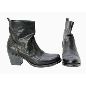 Rag & Bone 37.5 EU Leather Slip On Heeled Moto Boots Black 2 inch heel